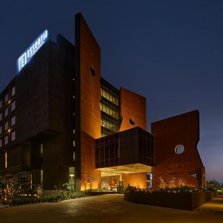 Essentia Luxury Hotel Индор Екстериор снимка